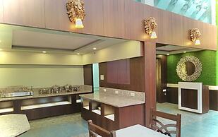 Hotel KUBER PALACE - Sea beach & Temple