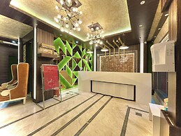 Hotel KUBER PALACE - Sea beach & Temple