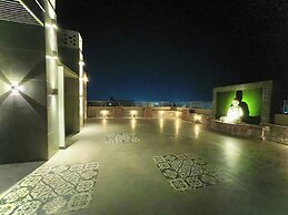 Hotel KUBER PALACE - Sea beach & Temple