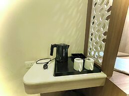 Hotel KUBER PALACE - Sea beach & Temple