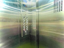 Hotel KUBER PALACE - Sea beach & Temple