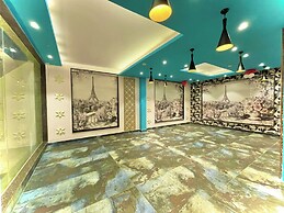 Hotel KUBER PALACE - Sea beach & Temple