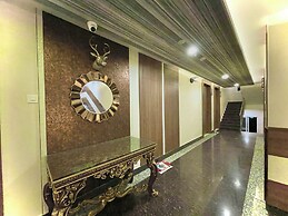 Hotel KUBER PALACE - Sea beach & Temple