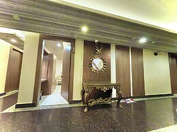 Hotel KUBER PALACE - Sea beach & Temple