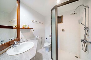 Bougainvillea 3BR Apartment 216 in Kata