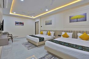 Hotel The Grand Radhey