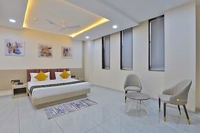 Hotel The Grand Radhey