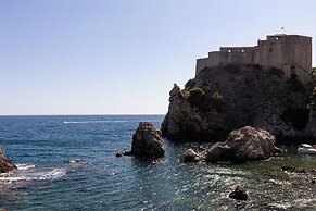 Room-seistanca Lux - Old City Entrance D