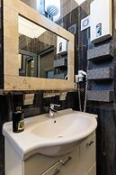 Room-seistanca Lux - Old City Entrance D