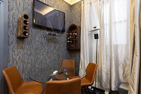 Room-seistanca Lux - Old City Entrance D