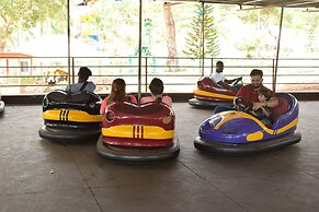 Fun City Water & Theme Park