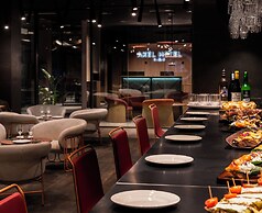 Axel Hotel Bilbao – Adults Only