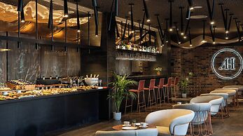 Axel Hotel Bilbao – Adults Only