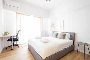 Urban Comfort 2 Bdrm Next to Metro