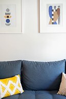 Urban Comfort 2 Bdrm Next to Metro