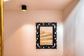 Alimos Luxury 3Bd w Outdoor Jacuzzi