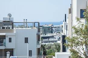 Alimos Luxury 3Bd w Outdoor Jacuzzi