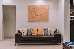 Alimos Luxury 3Bd w Outdoor Jacuzzi