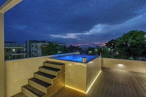 Alimos Luxury 3Bd w Outdoor Jacuzzi