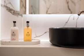 Alimos Luxury 3Bd w Outdoor Jacuzzi