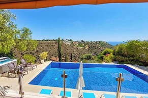 Aphrodite Hills Superior Villa 0100