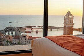 Hillside Sunset Apartment