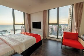 Hillside Sunset Apartment