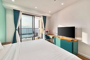 Hillside Sunset Apartment