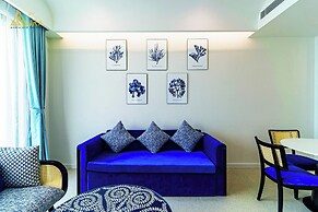 Hillside Sunset Apartment