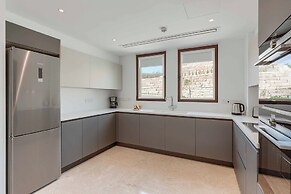 Aphrodite Hills Junior Elite Uj01