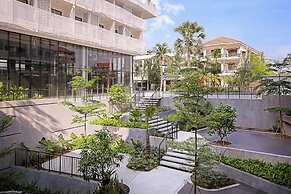 Velea at Rose Apple Square