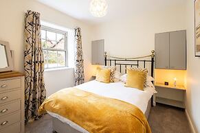 Host Stay Arundel Cottage