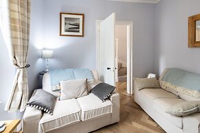 Host Stay Arundel Cottage