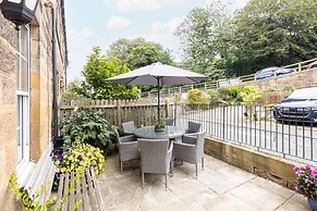 Host Stay Arundel Cottage