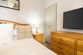 Host Stay Arundel Cottage