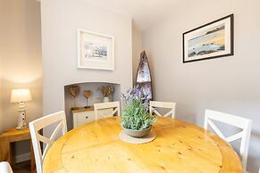 Host Stay Arundel Cottage