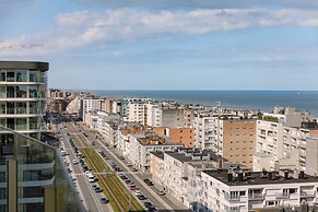 Spacious Apartment With Huge Terrace With sea View