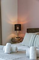 Spacious Apartment With Huge Terrace With sea View