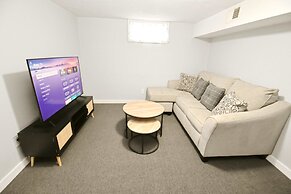 5 min Walk to Notre Dame Modern Home 517