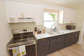 5 min Walk to Notre Dame Modern Home 517