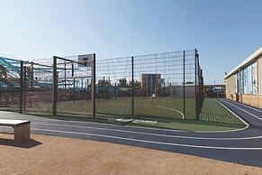 Mablethorpe Lakeside Caravan With Decking & Wi-fi!