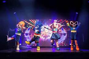 Mablethorpe Lakeside Caravan With Decking & Wi-fi!