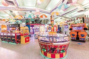 Mablethorpe Lakeside Caravan With Decking & Wi-fi!