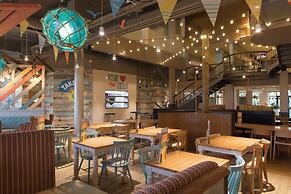 Mablethorpe Lakeside Caravan With Decking & Wi-fi!