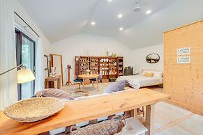 Highland 1850s Studio Barn on Sprawling 4.5 Acres!