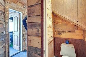 Exquisite Canal-front Home: Access to Lake Conroe!