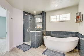 Exquisite Canal-front Home: Access to Lake Conroe!