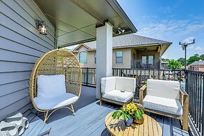 Exquisite Canal-front Home: Access to Lake Conroe!