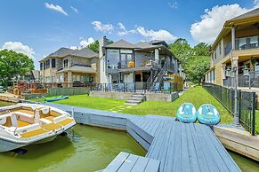 Exquisite Canal-front Home: Access to Lake Conroe!