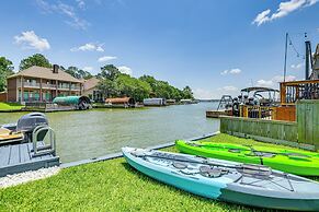 Exquisite Canal-front Home: Access to Lake Conroe!